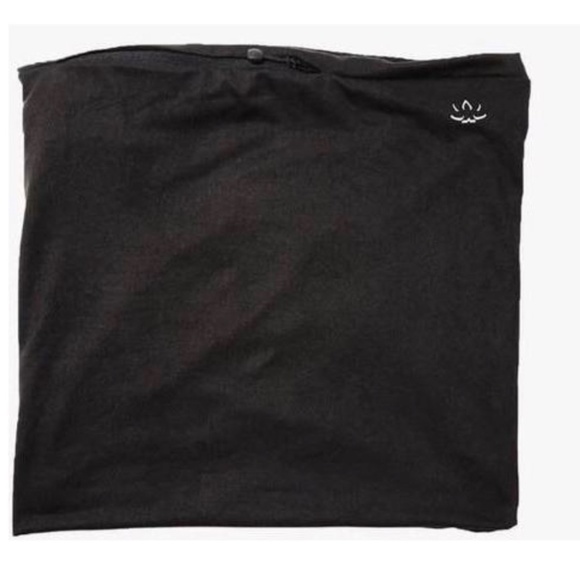 🆕Beyond Yoga Black Infinity Scarf with Hidden Pocket - Picture 2 of 4
